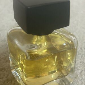 Elegant Gold Women's Perfume